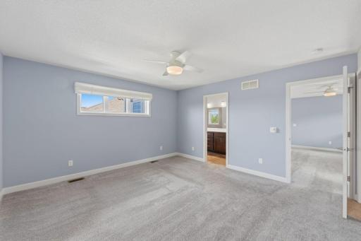8896 Upper 9th Place N, Lake Elmo, MN 55042