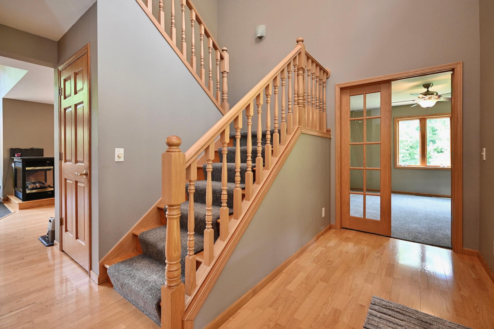 Stairs to UL