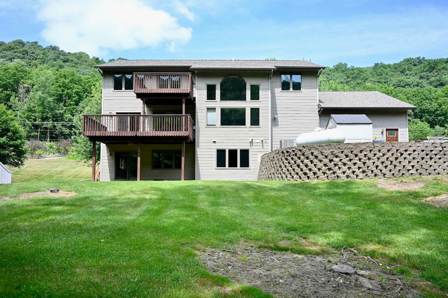Back Exterior View