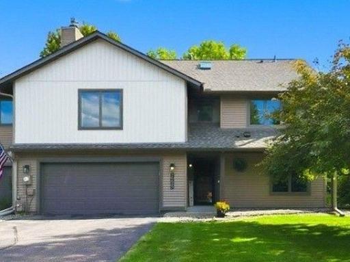 Welcome to 15635 41st Ave N. in wonderful Plymouth Creek!