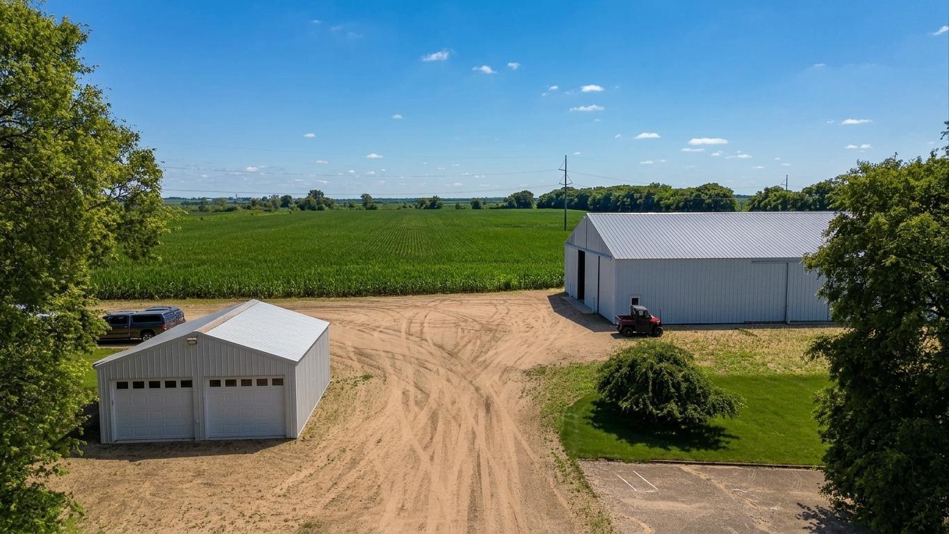 yellowfarmsheds.jpg