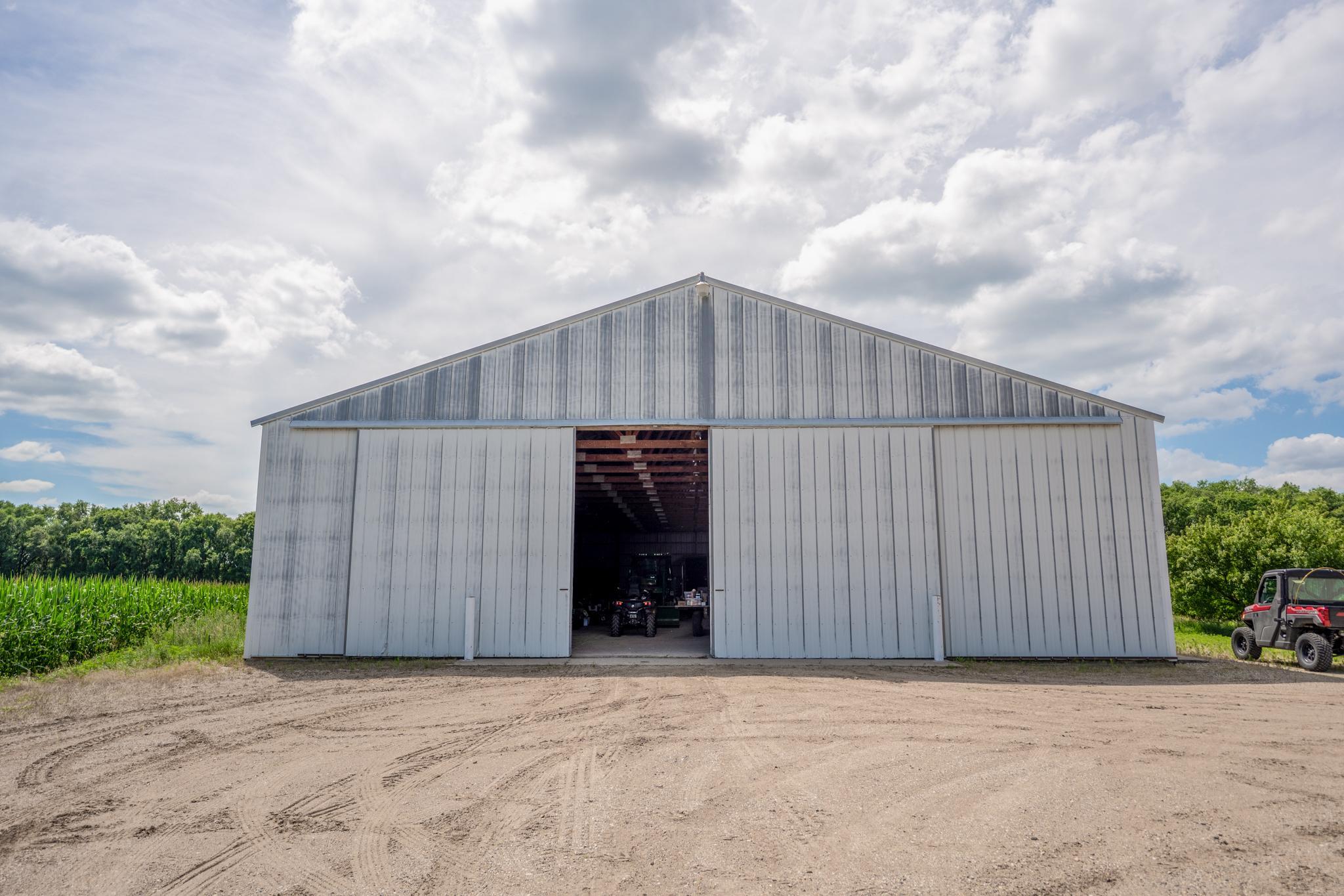 yellowfarm-02.jpg