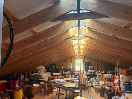 IMG_1055.jpeg All this storage space in the attic
