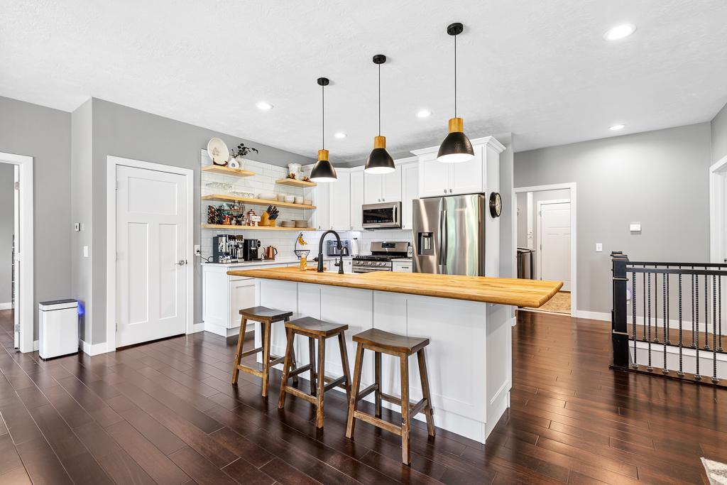 Obsessed with this kitchen - A bright space to make every day chores a delight.