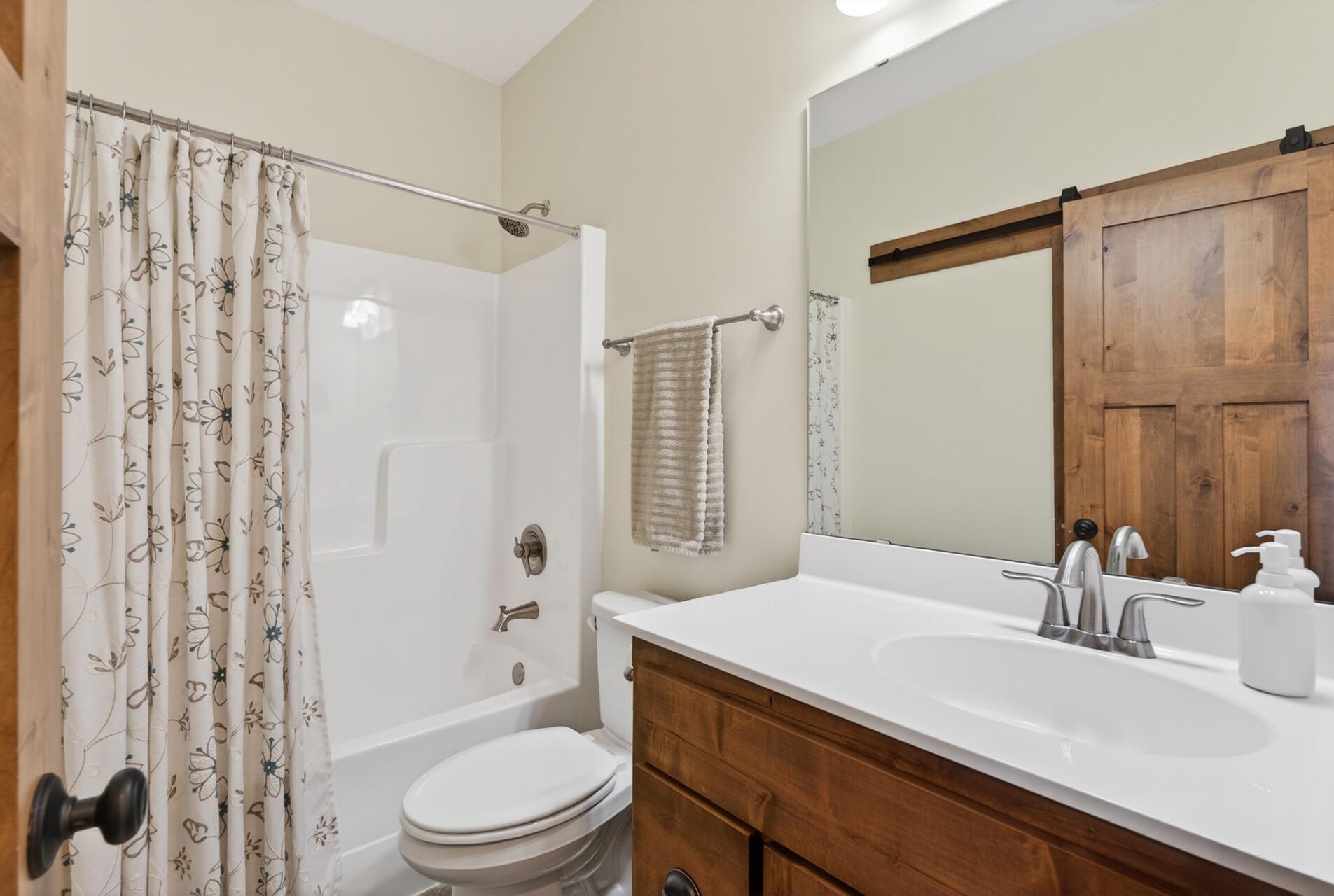 28_38321_Baugh28_mls.jpg