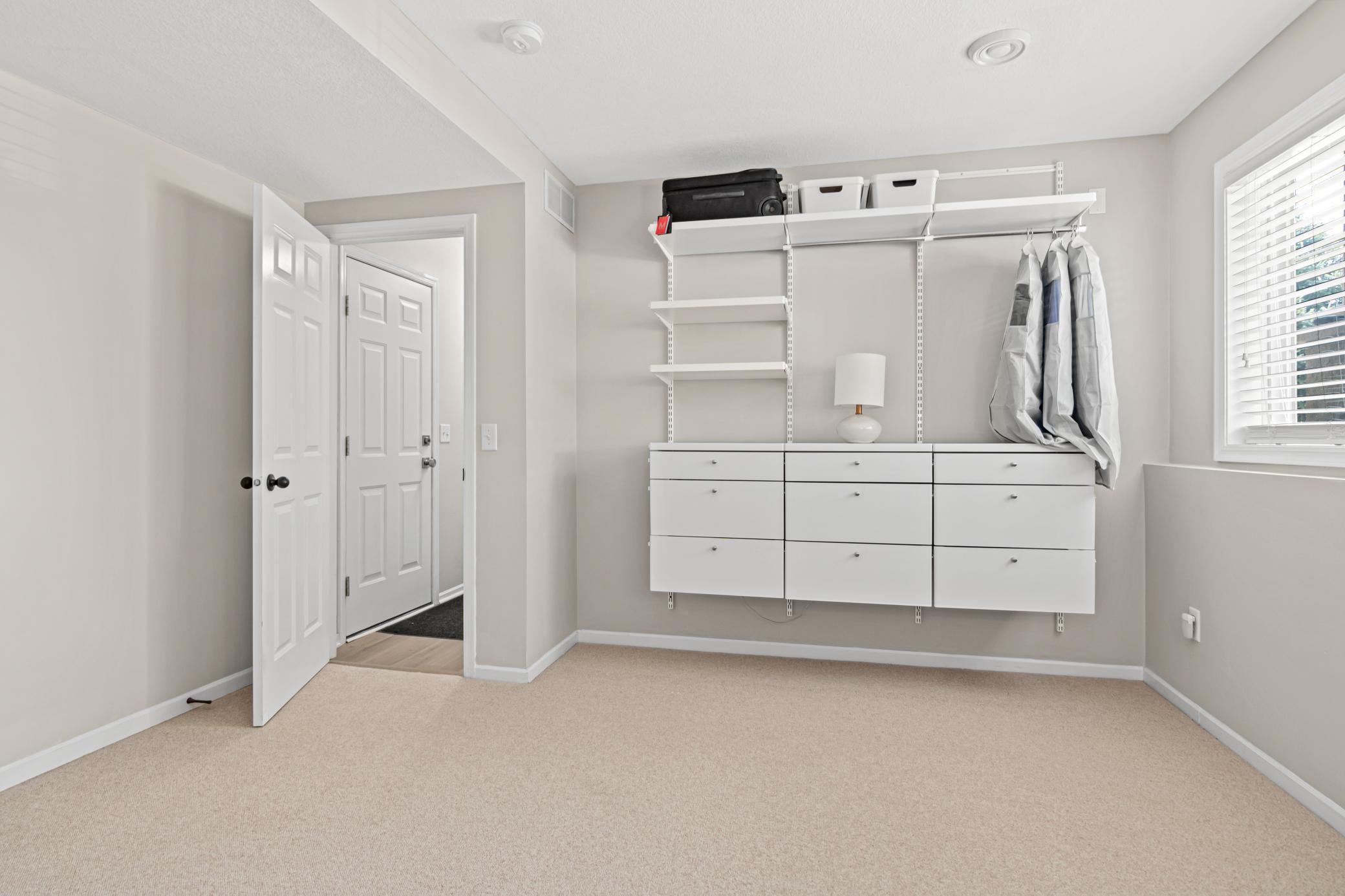 1862 Colonial Lane-26.jpg