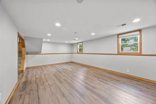 49-web-or-mls-2910 114th Ave NW-244.jpg