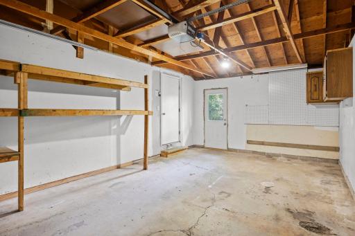 55-web-or-mls-2910 114th Ave NW-189.jpg