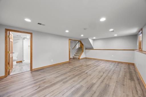 50-web-or-mls-2910 114th Ave NW-249.jpg