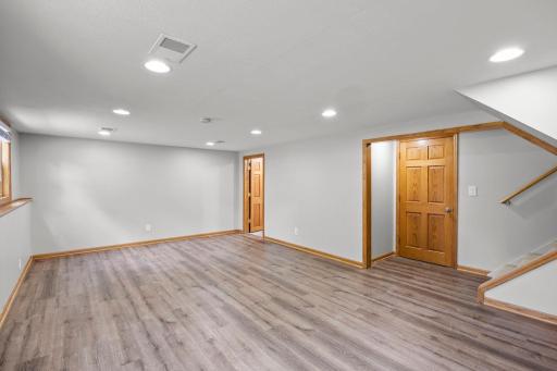 52-web-or-mls-2910 114th Ave NW-259.jpg