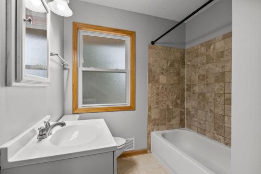 53-web-or-mls-2910 114th Ave NW-194.jpg