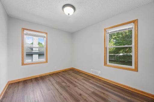 40-web-or-mls-2910 114th Ave NW-199.jpg