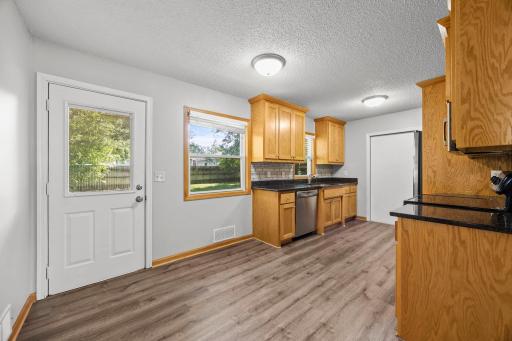 32-web-or-mls-2910 114th Ave NW-144.jpg