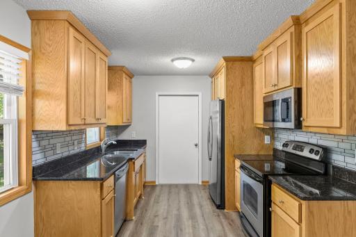 34-web-or-mls-2910 114th Ave NW-154.jpg