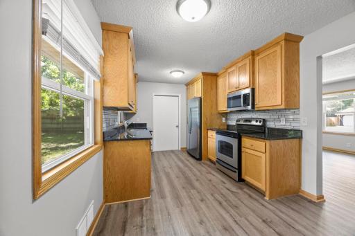 33-web-or-mls-2910 114th Ave NW-149.jpg