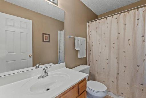 657 Providence Drive, Shakopee, MN 55379