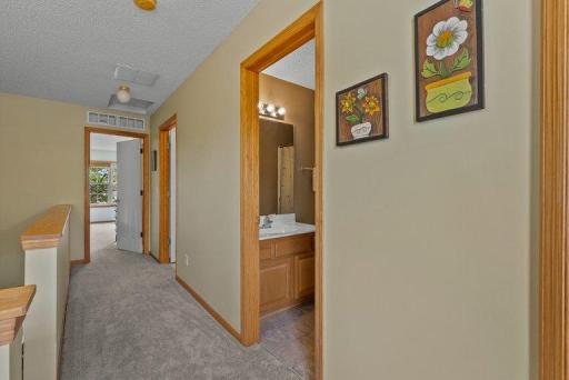 657 Providence Drive, Shakopee, MN 55379
