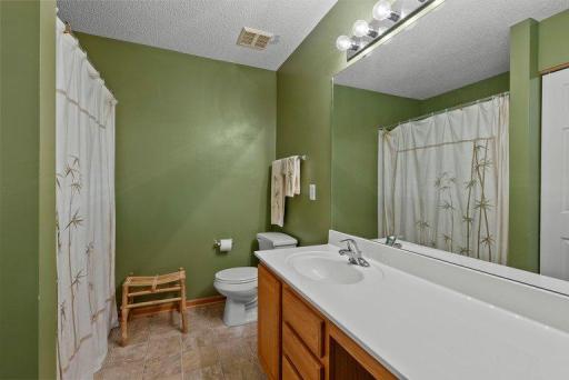 657 Providence Drive, Shakopee, MN 55379