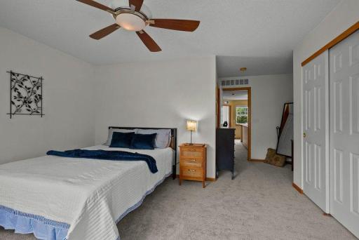 657 Providence Drive, Shakopee, MN 55379