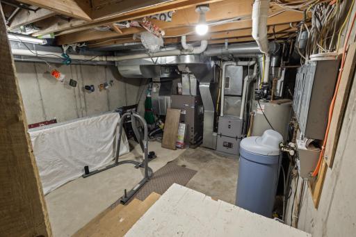 8010 182nd Avenue SE, Wahpeton, ND 58075