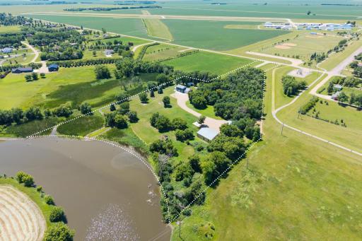 8010 182nd Avenue SE, Wahpeton, ND 58075