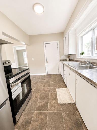 111 W 7th Street, Morris, MN 56267