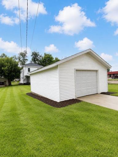 111 W 7th Street, Morris, MN 56267