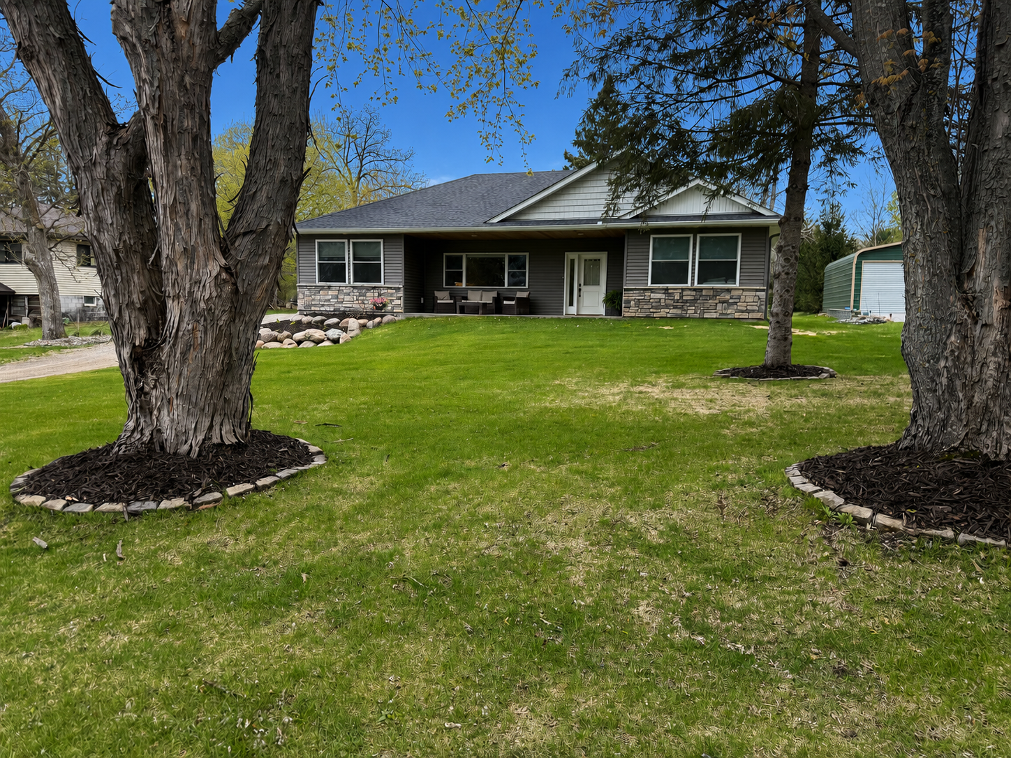 Large Front Covered Porch!