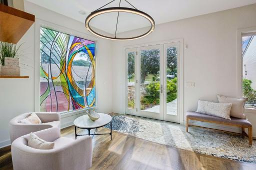 Your stunning entry way is such a joyful spot to welcome all your family, friends or guests! Buyers will love the large windows throughout this home which gives the extra feel of lake living to feel the outdoors from within.