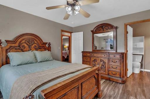 1713 6th Street SW, Willmar, MN 56201
