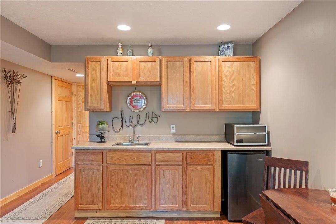 Kitchenette/Wet bar