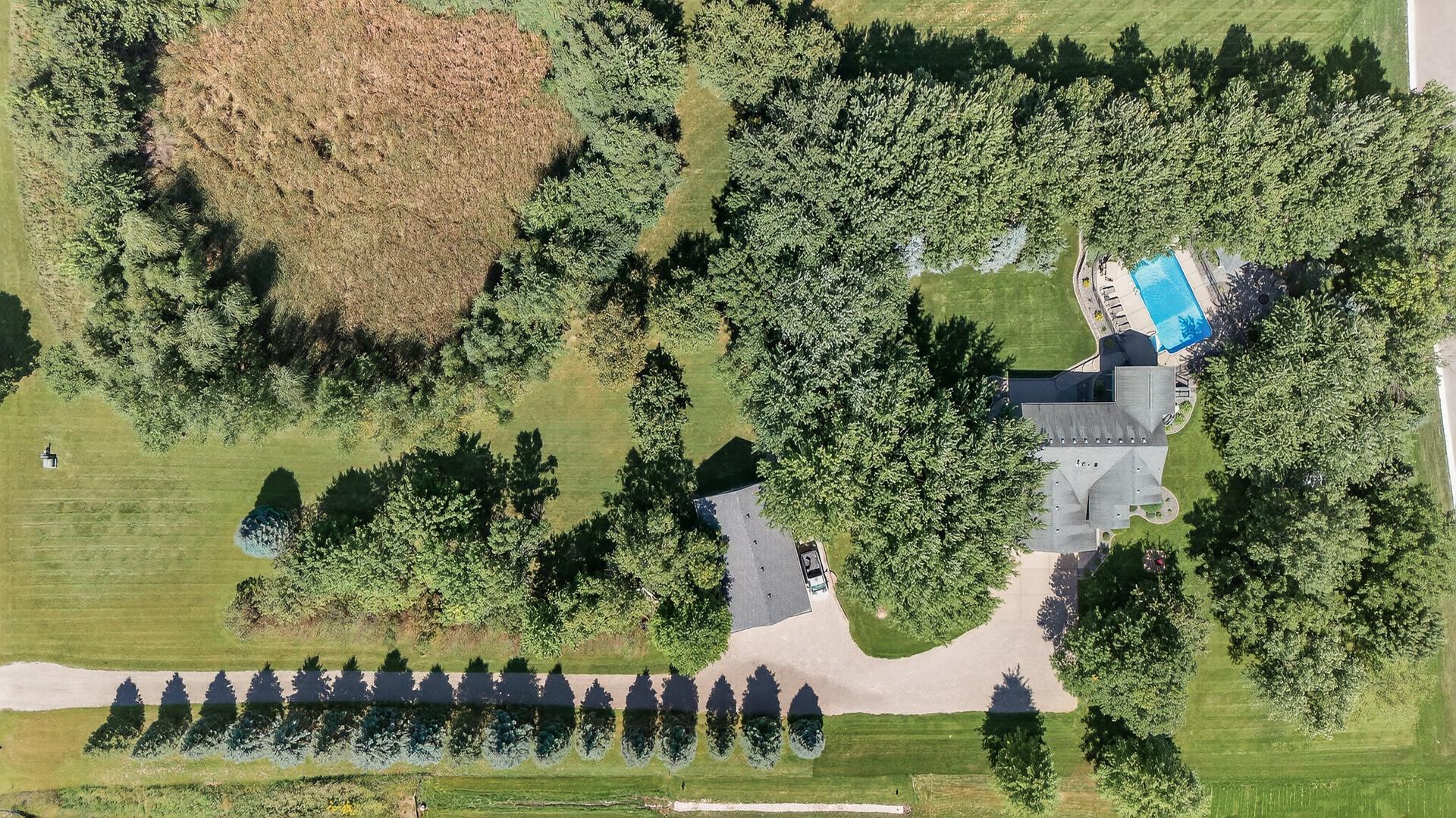 7107646