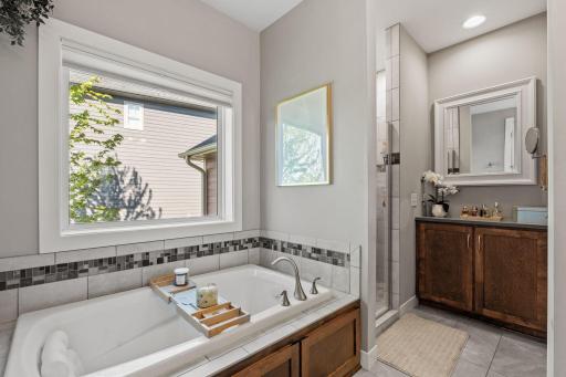 62-web-or-mls-4949 Otter Trl NE-62.jpg