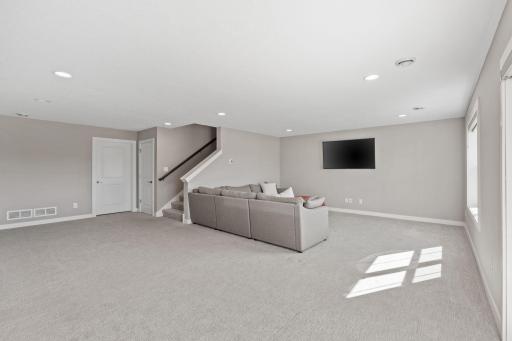 77-web-or-mls-4949 Otter Trl NE-75.jpg