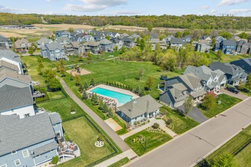 24-web-or-mls-4949 Otter Trl NE-24.jpg