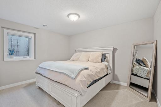 82-web-or-mls-4949 Otter Trl NE-80.jpg