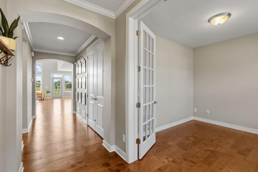 17-web-or-mls-4949 Otter Trl NE-17.jpg