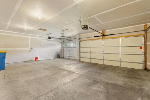 70-web-or-mls-4949 Otter Trl NE-70.jpg