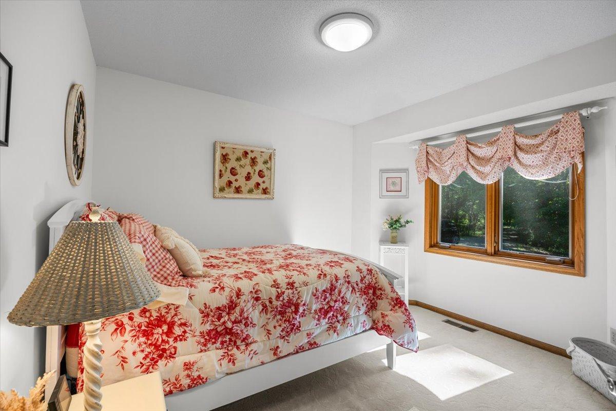 Upper level 2nd bedroom