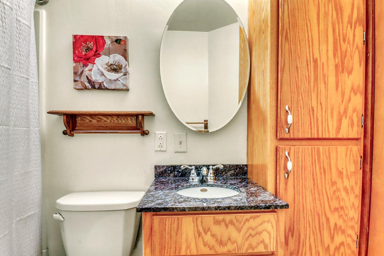 Bathroom1_2-1280.JPG