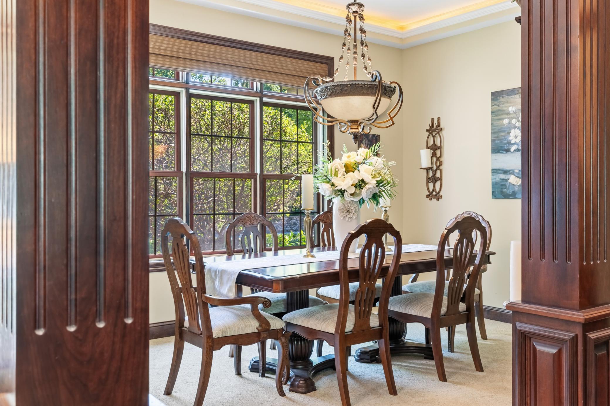 Formal Dining