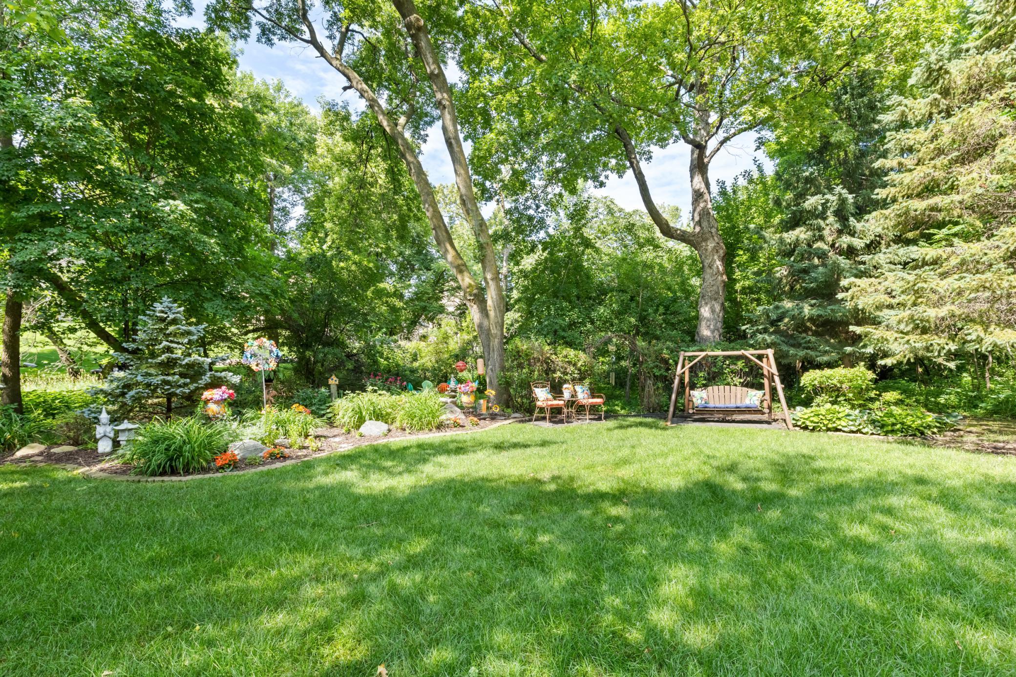 Garden swing