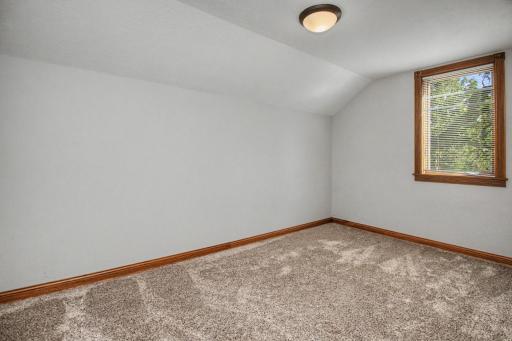 1714 Hewitt Avenue, Saint Paul, MN 55104