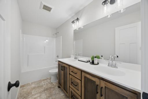 1104 45th Avenue NE, Saint Cloud, MN 56304