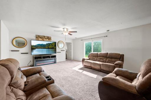 19106 Engle Wood Drive, Big Lake, MN 55309