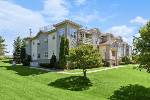 1244 County Road D E, 102, Saint Paul, MN 55109