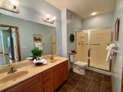 1244 County Road D E, 102, Saint Paul, MN 55109