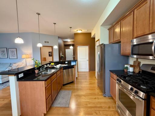 1244 County Road D E, 102, Saint Paul, MN 55109