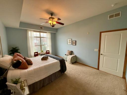 1244 County Road D E, 102, Saint Paul, MN 55109