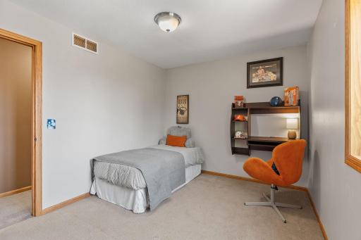 5 Bedrooms on Upper Level